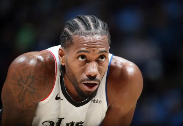 里弗斯战术调整奏效 76人全民皆兵横扫老鹰晋级次轮