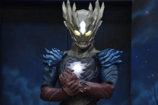 奥特曼现实中的赛迦皮套有多酷幻彩配色太养眼霸气侧漏