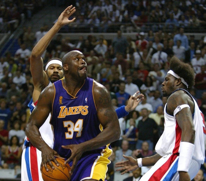 令人失望的湖人f4科比奥尼尔卡尔马龙佩顿被马刺42淘汰