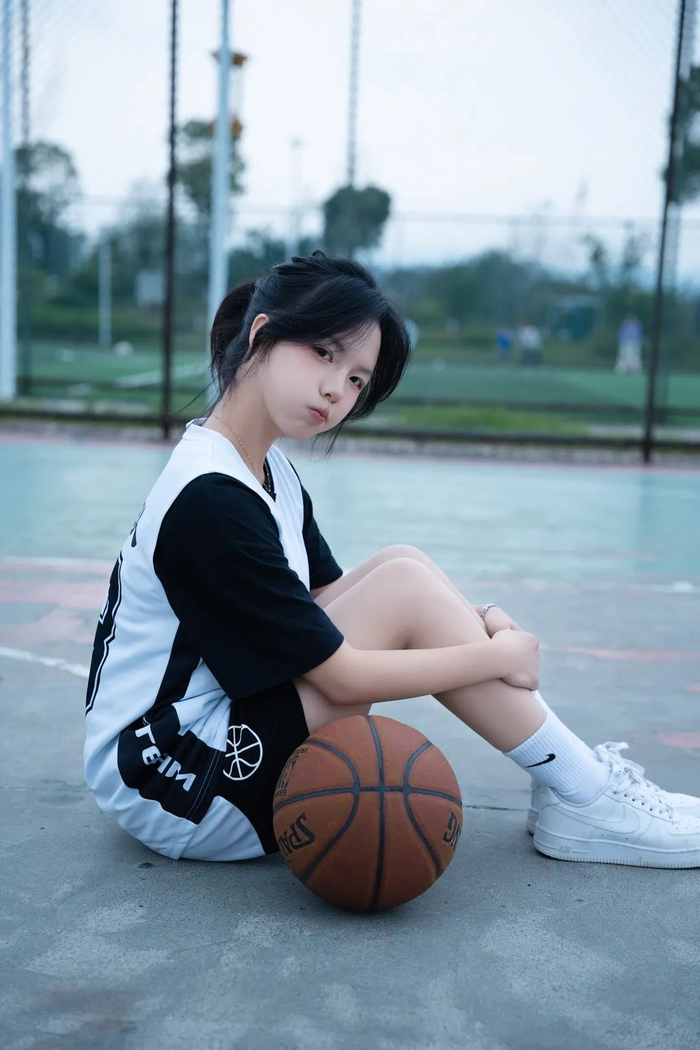 校园运动清纯少女优雅可爱唯美写真
