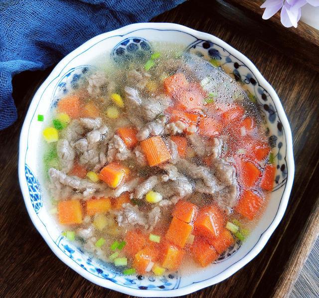 胡萝卜玉米牛肉汤,简易美味营养汤