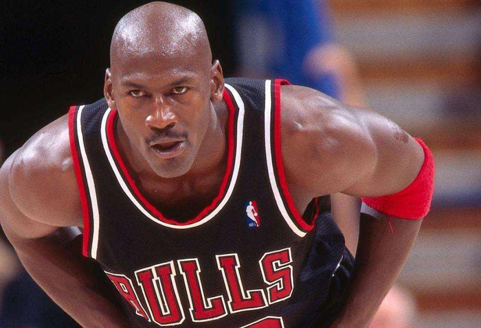 未来,拉文会把纪录提高到更强的位置,或者其他球员站出来超越乔丹