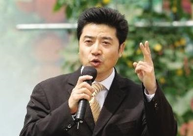 他曾是央视“主持一哥”,莫名消失13年,如今身份与众不同|央视|张政|颜倩