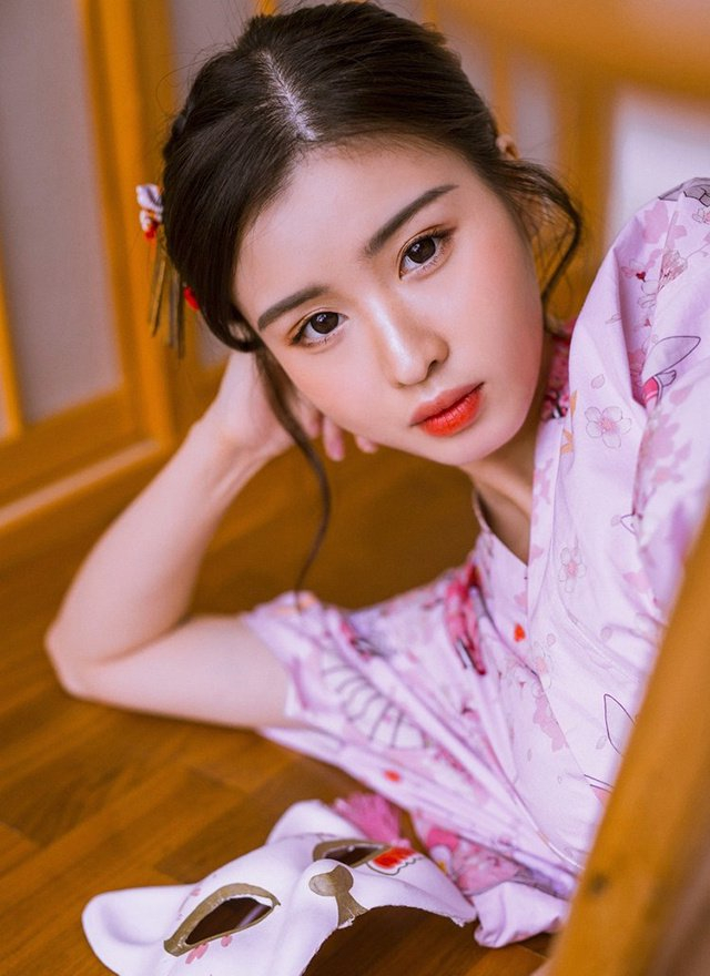 精致美少女头戴面具自信可爱优雅唯美写真