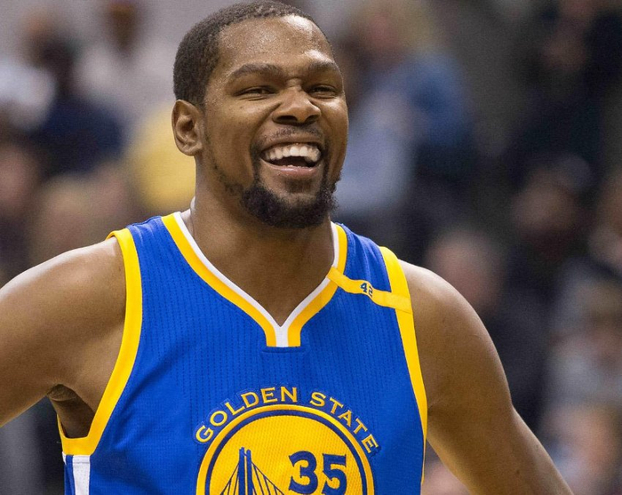 杜兰特认为勇士队会退役他的35号球衣是一厢情愿还是理所应当