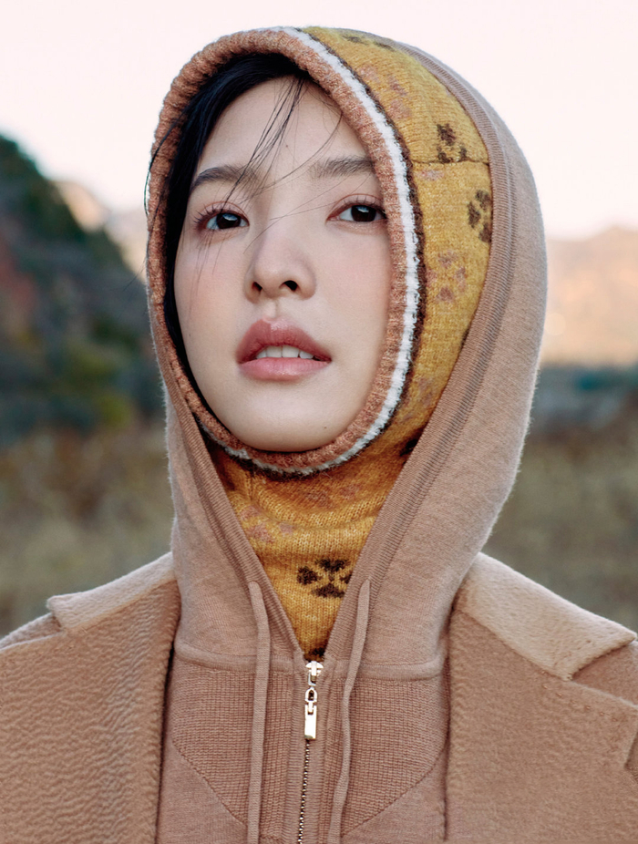 章若楠 《ok!精彩》12月刊双封面释出,酷飒千鸟格套装