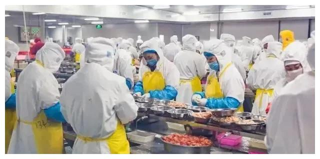 陈赫直播首秀太火爆，销售额高达8269万元，狂卖300万只小龙虾