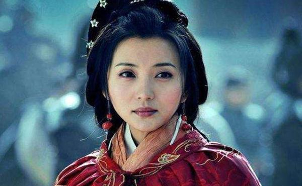 而我们今天要讲的秦宜禄的妻子杜氏,也是其中的一位,她的一生虽然几经