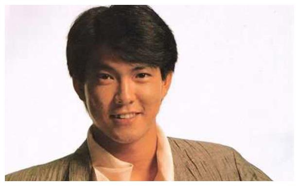 曾和洪金宝、成龙合作拍武打戏的元彪为何陨落?