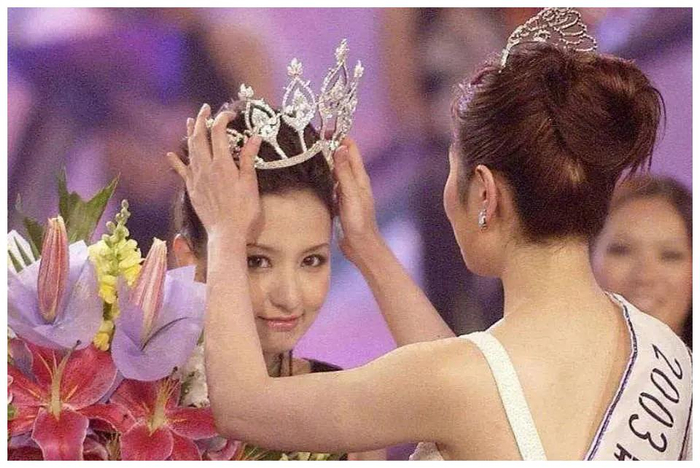 张萌原来是环球小姐冠军!当年她参加选美比赛时的旧照你见过吗?|神话_新浪财经_新浪新闻
