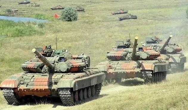俄罗斯坦克和西方坦克有什么区别？