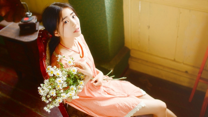 清纯美女居家阳光气质复古秀气唯美写真