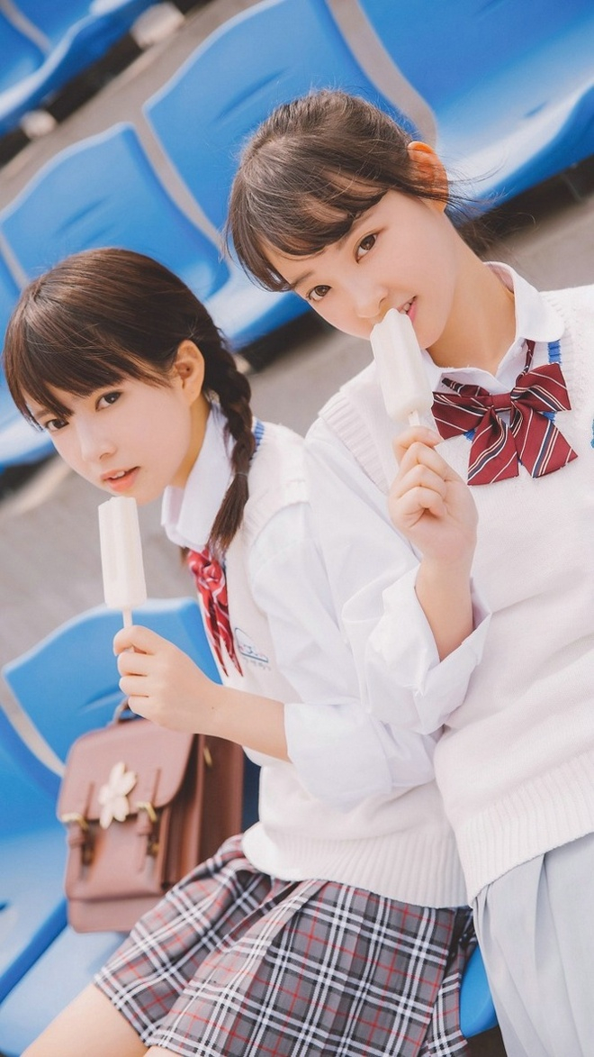 清纯甜美姐妹花迷人阳光俏皮唯美写真