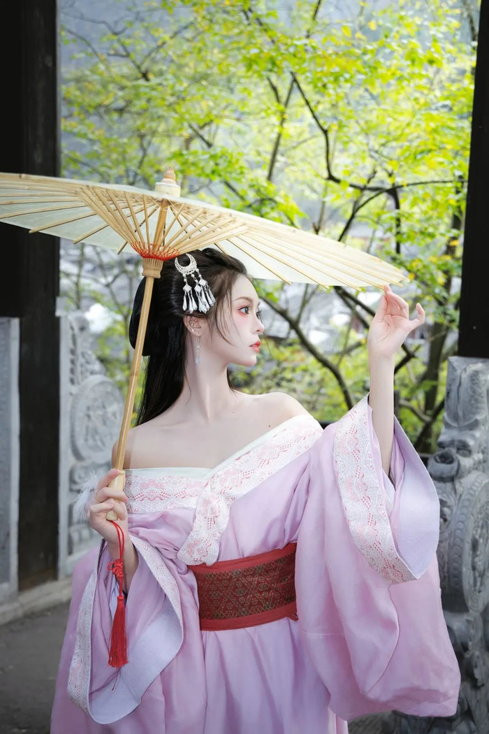 古风美人香肩玉颈优雅清纯唯美写真