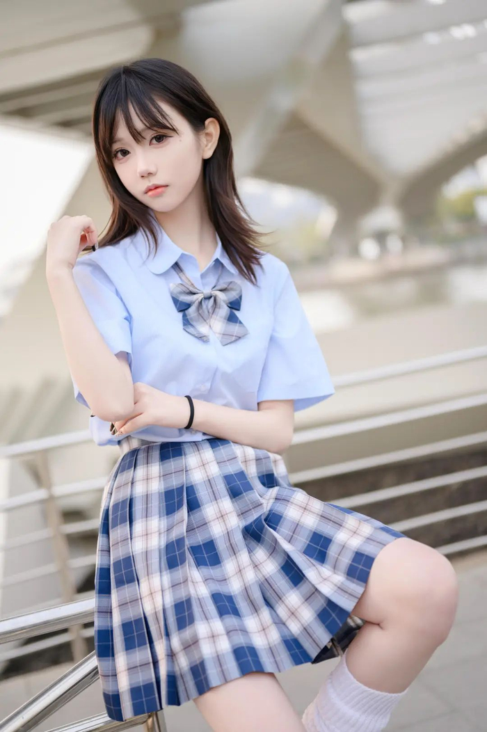 初恋脸少女自信清纯优雅可爱唯美写真