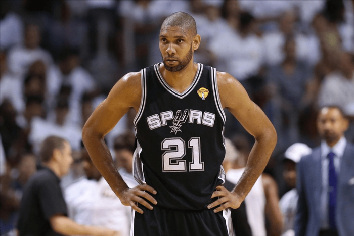 乔丹第二次退役后的邓肯,在98-99赛季拿下nba总冠军fmvp