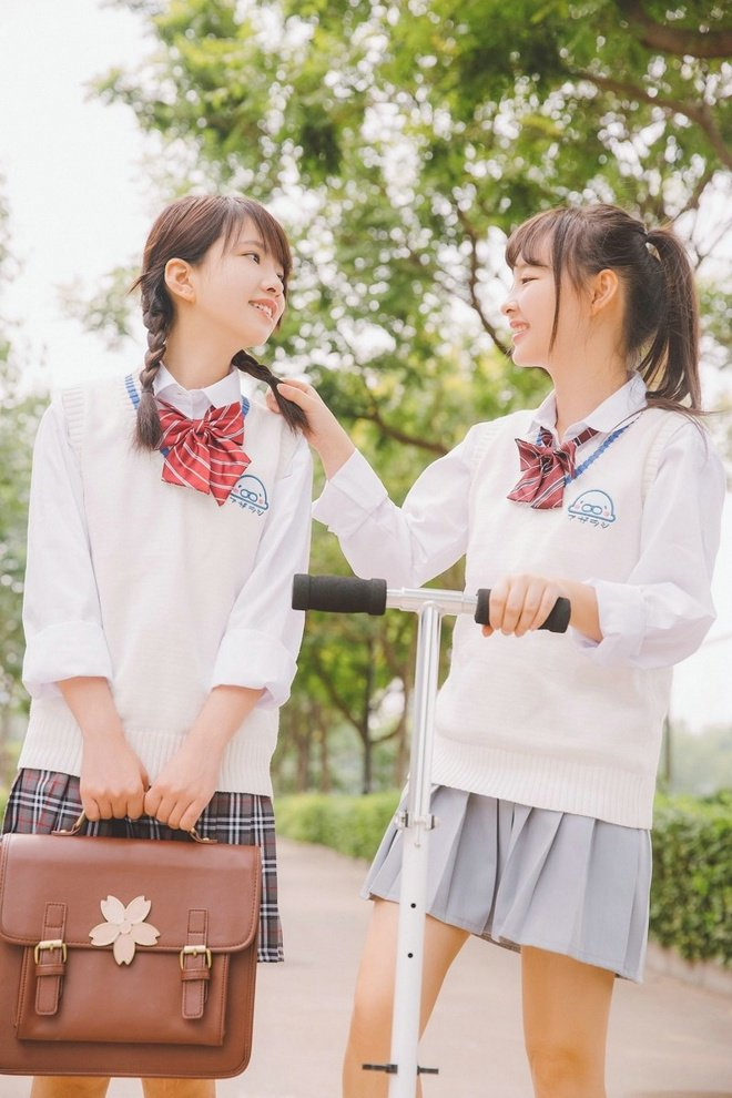 清纯甜美姐妹花迷人阳光俏皮唯美写真