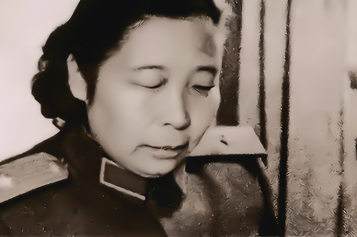 新中国唯一开国女将军回乡探亲一老汉大喊她是我家的童养媳