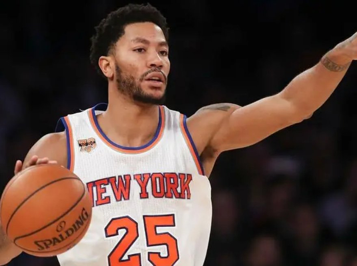 巅峰期的罗斯有多强?玫瑰绽放,把詹姆斯到手的mvp都抢走了