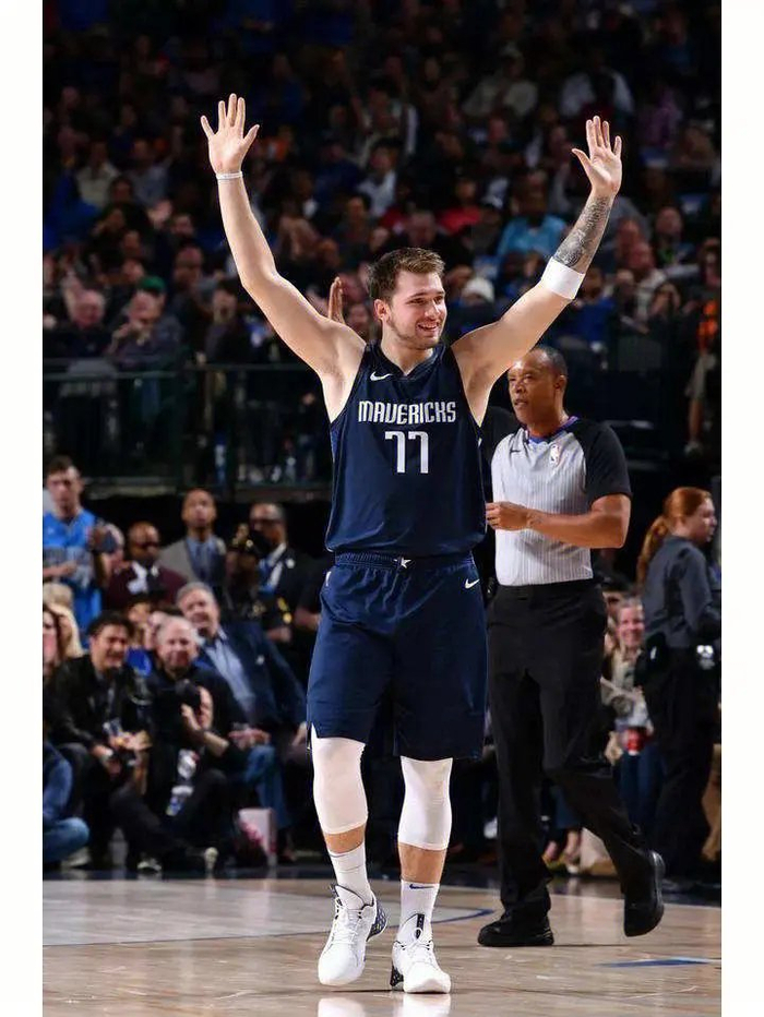 nba历史上唯一602010的球员独行侠卢卡东契奇首轮3号秀