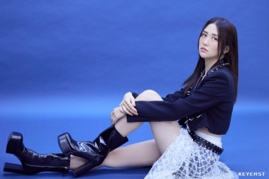 韩国女艺人朴河宣未公开杂志写真首次曝光|朴河宣|写真|杂志_新浪新闻