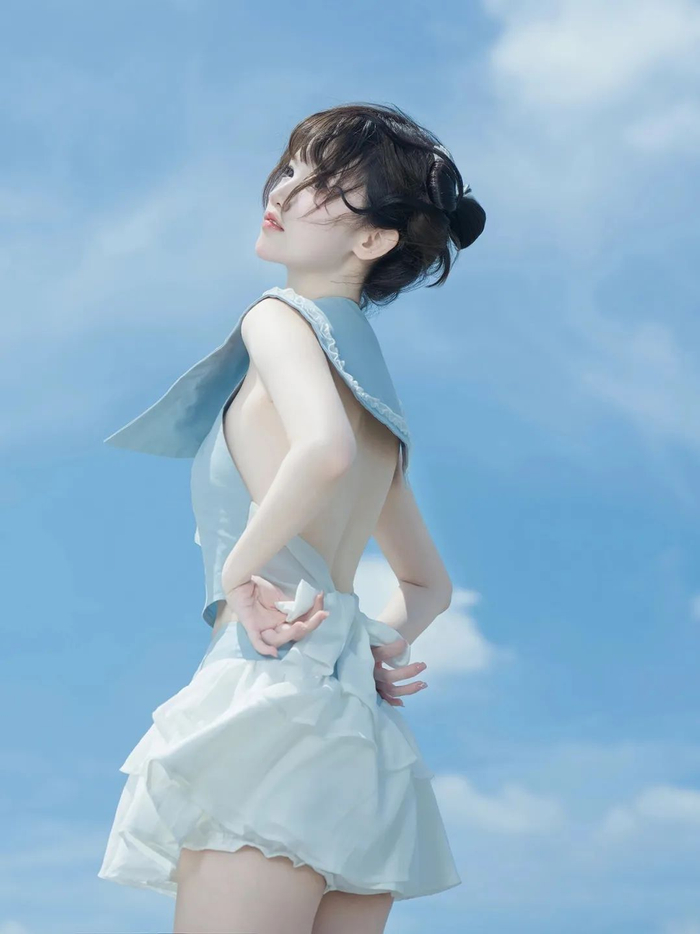 丸子少女优雅自信清纯可爱唯美写真