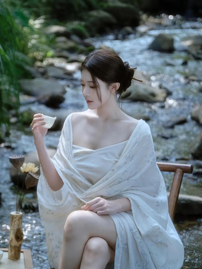 新中式优雅美女迷人自信青春唯美写真