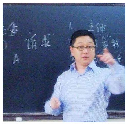 骂撒贝宁装，说哭学生，跟海归女“吵架”，48岁的张绍刚真不简单|吐槽大会_新浪娱乐_新浪新闻