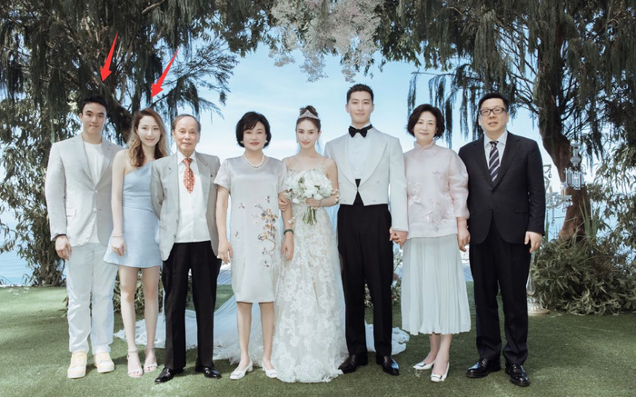 何超莲与龙凤胎弟弟跳手势舞,何猷启近照帅气,离婚多年至今单身|何超