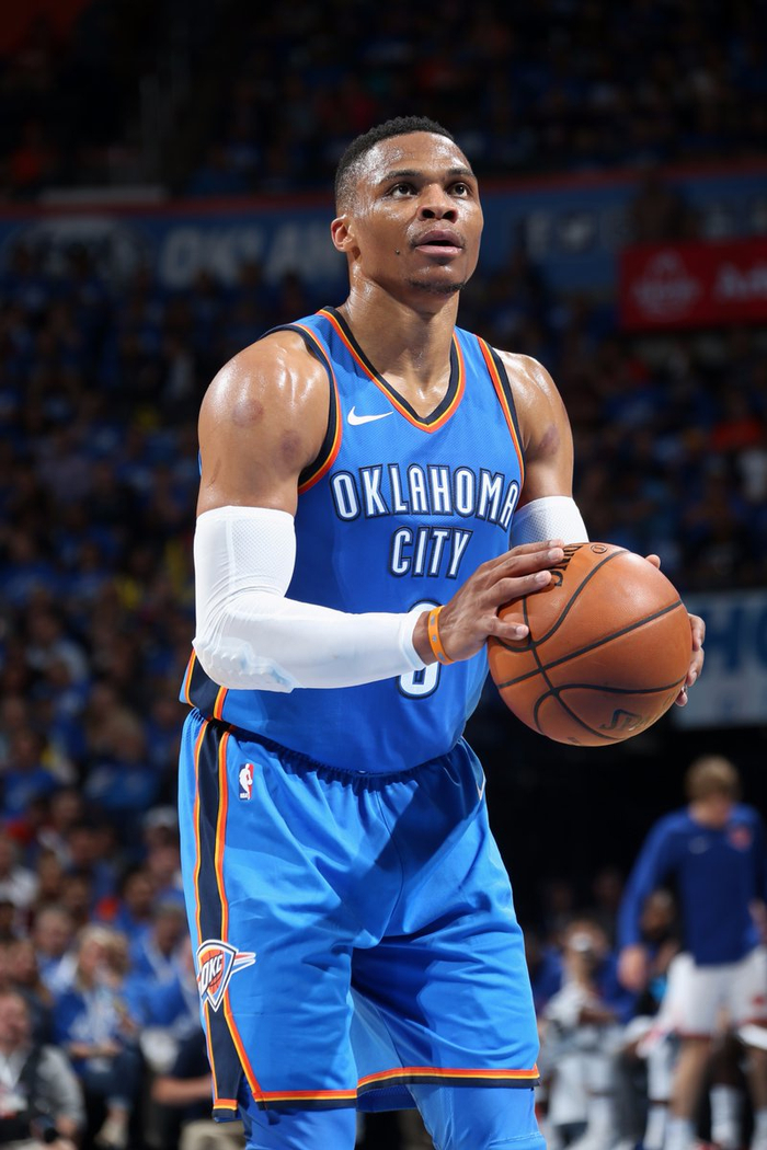 nba现役单场助攻王也是历史三双王雷霆威少24次助攻盘活全场