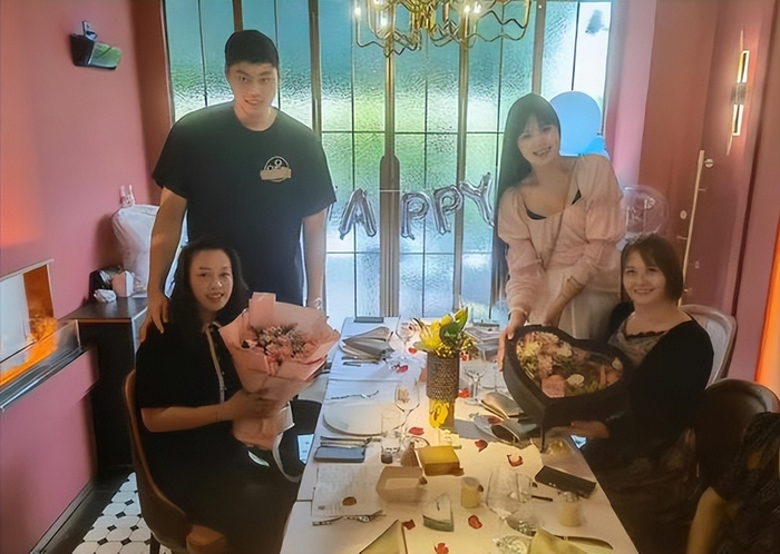 赵义明官宣新恋情正式回应与李月汝分手拿这事调侃很不礼貌