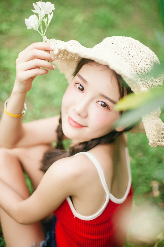 清新可爱美女户外阳光娇气靓丽唯美写真