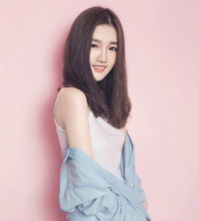 粉色迷人靓丽女神气质清纯养眼唯美写真