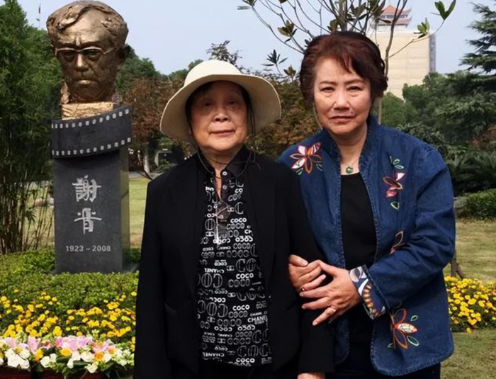 谢晋导演大女儿离世刘晓庆哀悼一家6口已无一人在世令人心酸