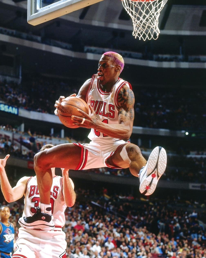 乔丹的最佳篮板手罗德曼5次总冠军连续7年篮板王保驾护航