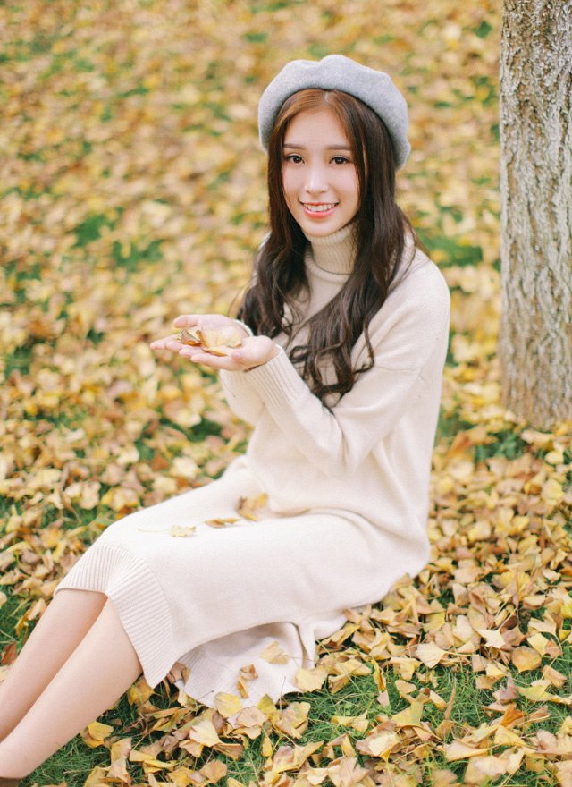 温柔清纯大学生微笑迷人唯美写真