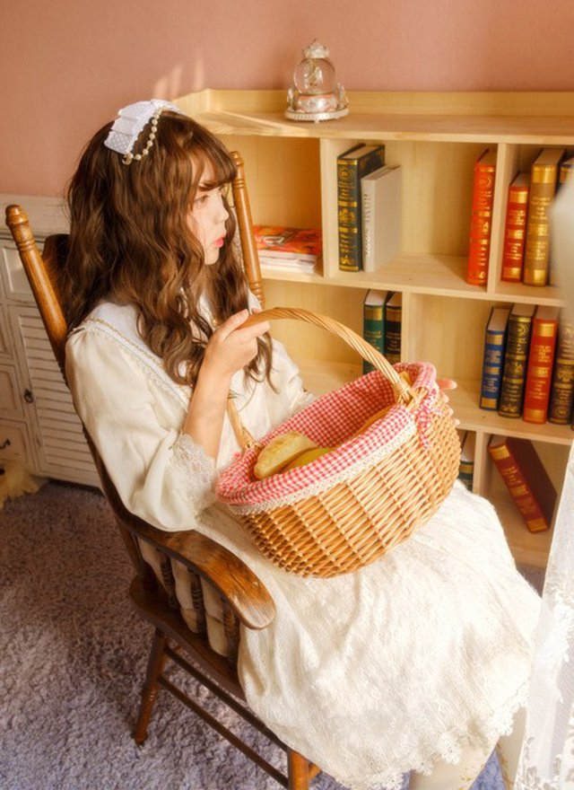 面包少女洛丽塔优雅自信唯美森女系写真