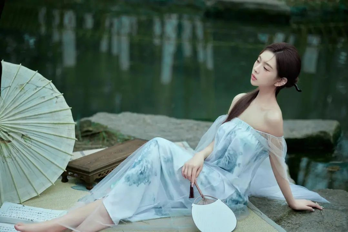 古韵少女优雅可爱自信清秀唯美写真