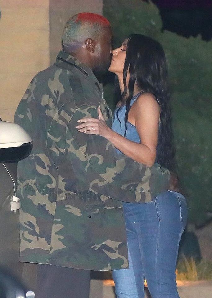 Kanye和卡戴珊离婚图片