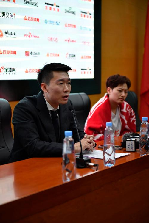 官宣!韩旭获得常规赛mvp,内蒙古女篮主帅杨赞当选最佳教练__财经头条