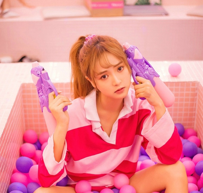 气质美少女靓丽迷人养眼唯美优雅写真