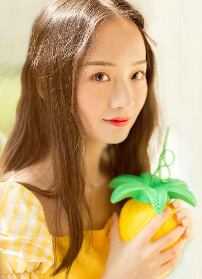清纯女孩美妙假期清新阳光甜美生活写真