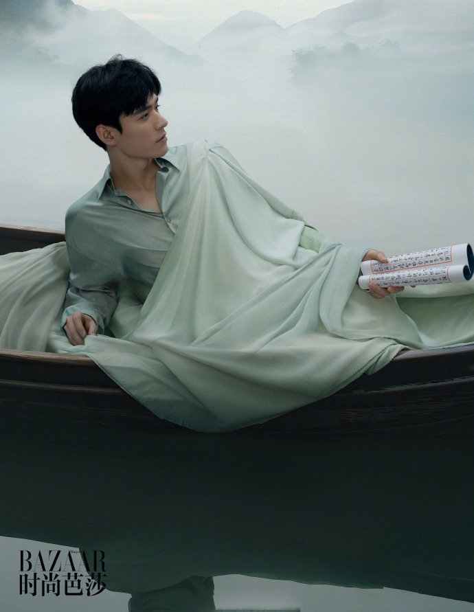 龚俊新中式时尚芭莎大片用ai技术营造的国风幻境