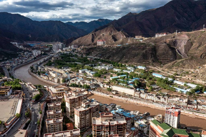 西藏昌都,一个迷人的地方,一个毕生难忘的旅游天堂