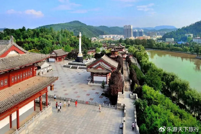 这就是有着"现代避暑城"之称的麟游县.说起麟游,很多游客其实是陌
