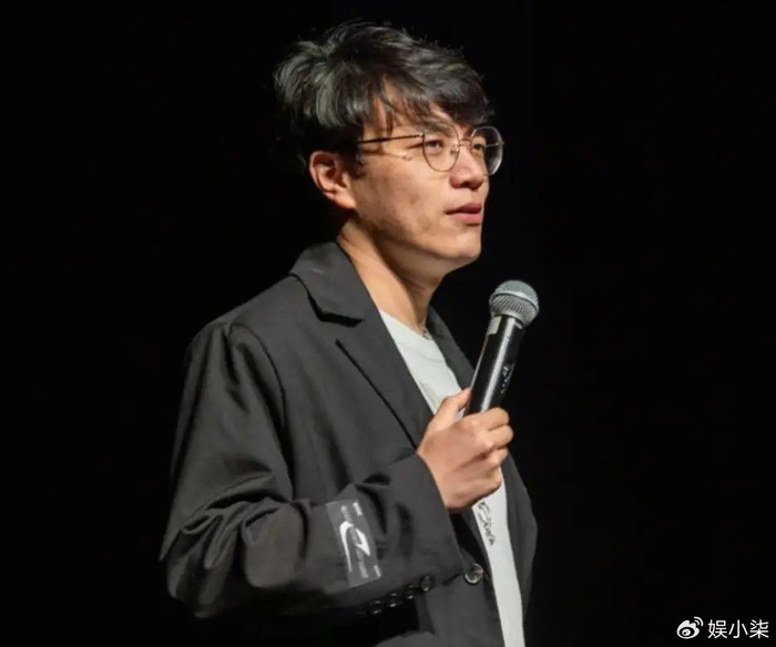 脱口秀演员杨波出轨风波发酵,女友已提出分手,小三被曝精神问题__财经头条