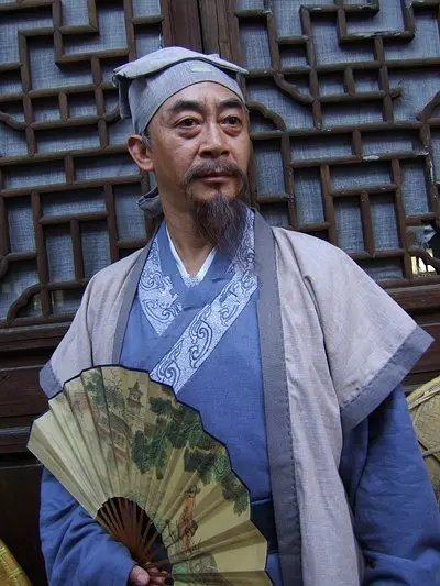 六老师饰演的吴承恩