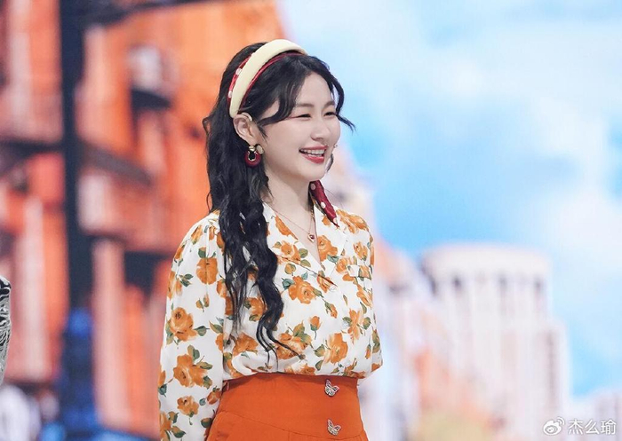 全网都能吐槽金靖,但唯独1人不可以|金靖|宋亚轩|王牌对王牌_新浪新闻