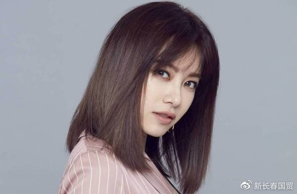 45岁歌手徐怀钰近照曝光,冻龄模样震惊网友|徐怀钰|歌迷|平民天后