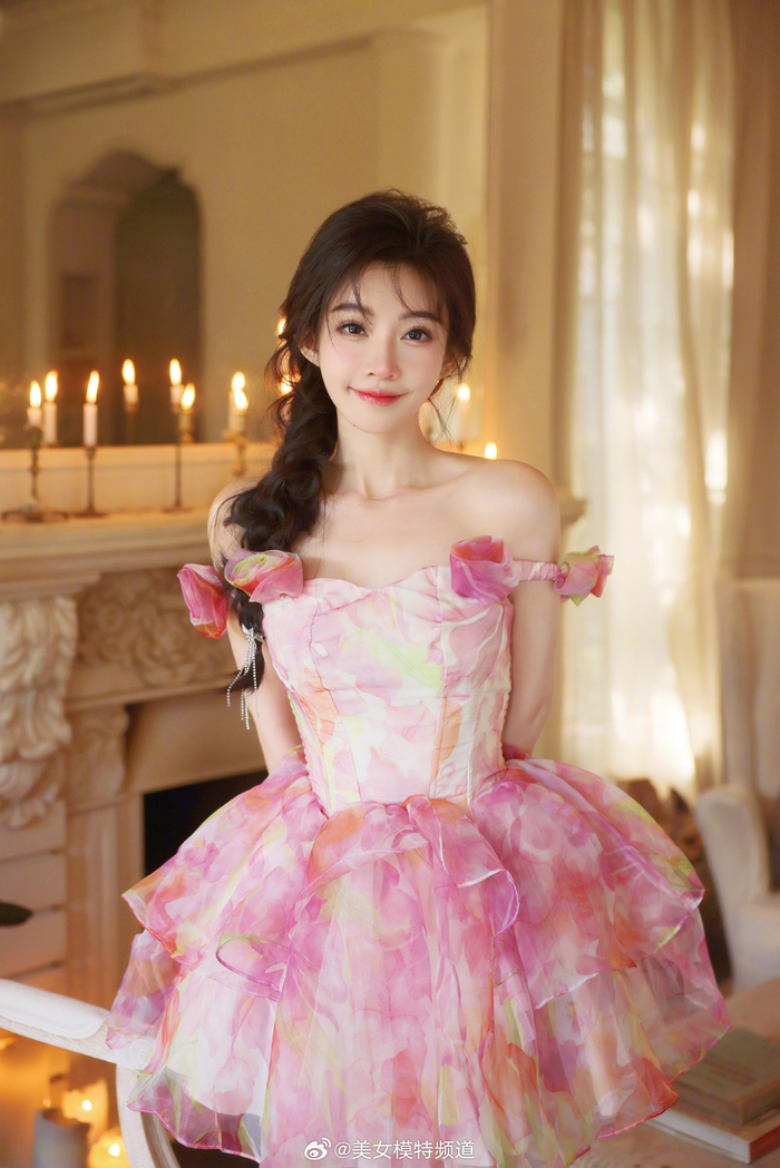 冯提莫粉色的小仙女